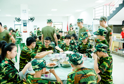 參加北京周邊軍事夏令營開始新的生活！