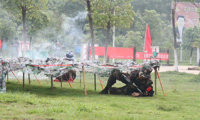 戶外軍事活動(dòng)