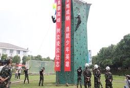 戰(zhàn)狼集結號夏令營帶給孩子哪些好處？