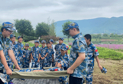 崢嶸年華軍事夏令營(yíng)哪里吸引孩子們？