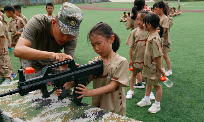 遵義暑期軍訓(xùn)夏令營(yíng)