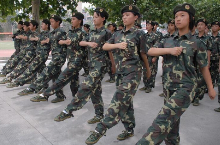 遵義軍事夏令營使學(xué)員更獨(dú)立！