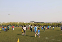 上海足球夏令營讓孩子度過一個(gè)有益的夏天