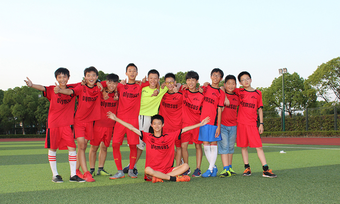 國內(nèi)有哪些足球夏令營