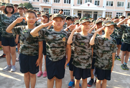 上海最好的青少年足球夏令營(yíng)是哪個(gè)