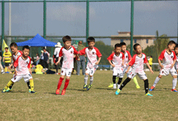 國內(nèi)的青少年足球夏令營怎么參加