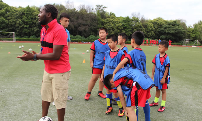 國內(nèi)足球夏令營費用