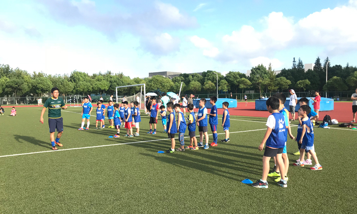 國內(nèi)足球夏令營費用