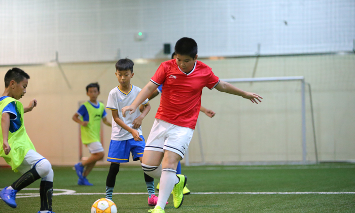 國內(nèi)有哪些足球夏令營