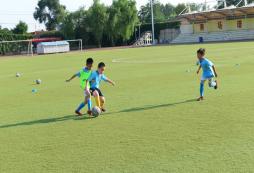 上海兒童足球訓(xùn)練班哪家好？