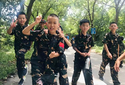 智學(xué)領(lǐng)航軍事夏令營(yíng)師資情況怎么樣