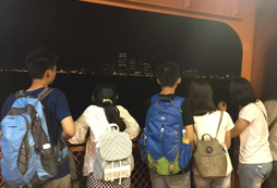 感受美國(guó)風(fēng)情