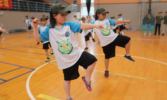 學(xué)員軍體拳表演