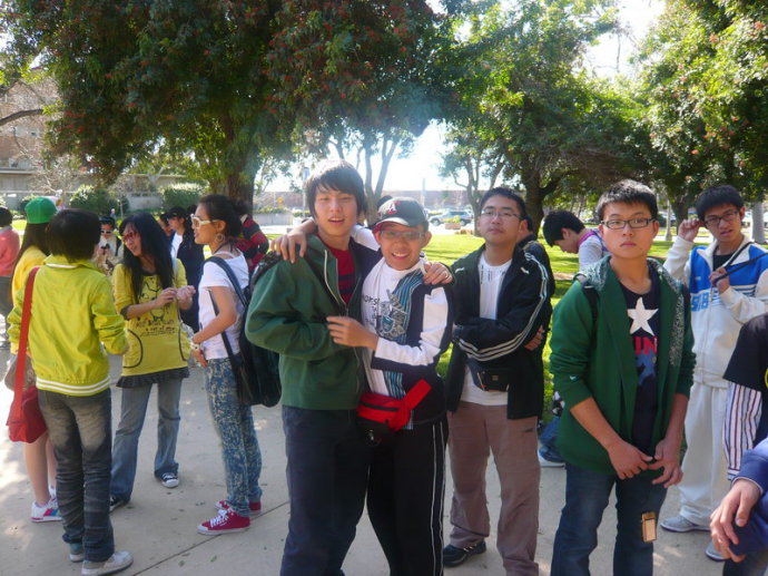 Ӣ2010f112s(gu)ɼΌW(xu)F(tun)