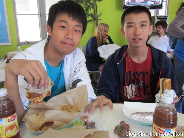 2010efΌW(xu)f133tgʥŰF(tun)