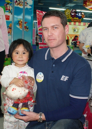 g昷