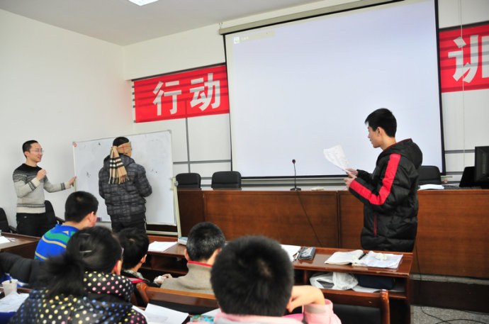 126ճБ(yng)ԇ~RZ(y)(qing)I(yng)