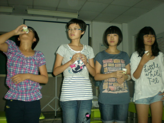 【酷學(xué)酷玩路聽力口語集訓(xùn)營】2012暑假第四期 <wbr>0731 <wbr>day8 <wbr>各班實(shí)況轉(zhuǎn)播 【酷學(xué)酷玩路聽力口語集訓(xùn)營】2012暑假第四期 <wbr>0731 <wbr>day8 <wbr>各班實(shí)況轉(zhuǎn)播