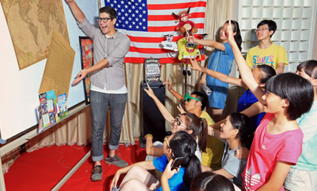 “酷學(xué)酷玩”美國(guó)現(xiàn)場(chǎng)英語(yǔ)營(yíng)